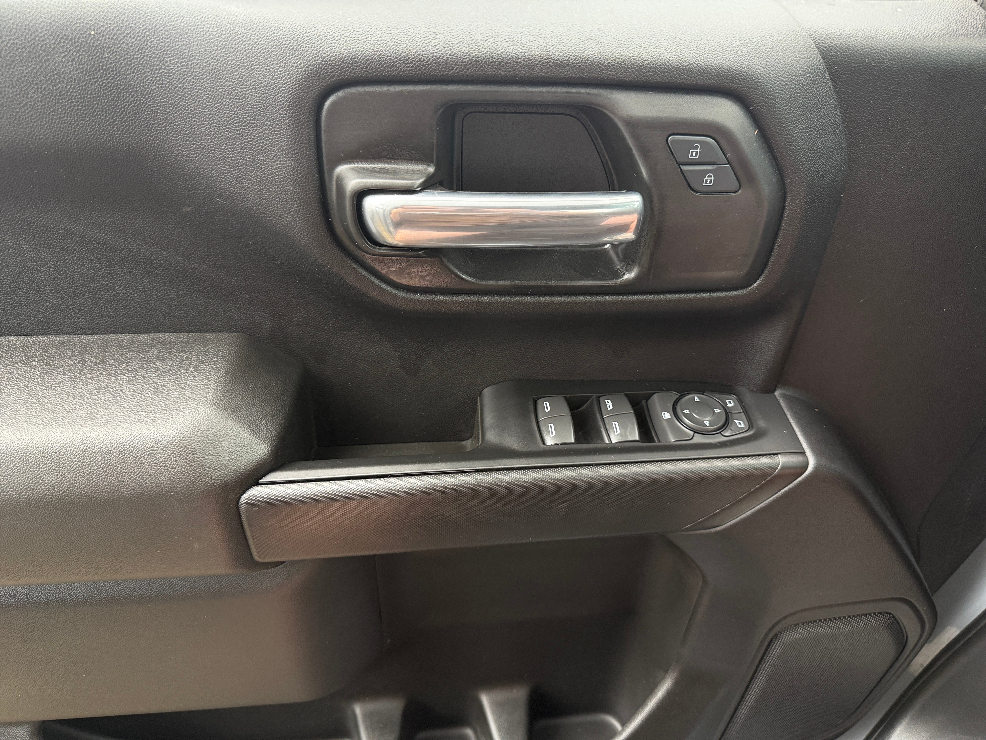 chevrolet silverado 1500 2025 1GCRABEK6SZ169335 image chevrolet silverado 1500 2025 1GCRABEK6SZ169335 image